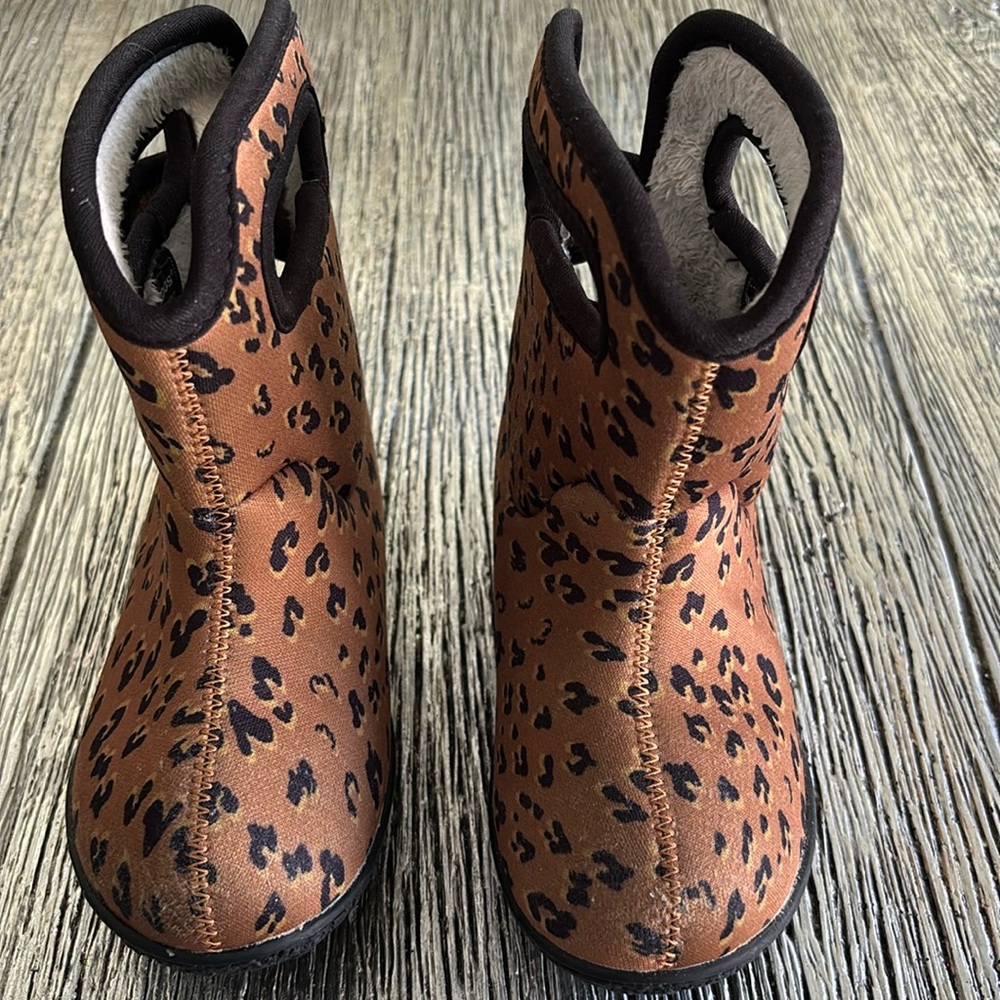 BOGS TODDLER GIRL 9 BOOTS